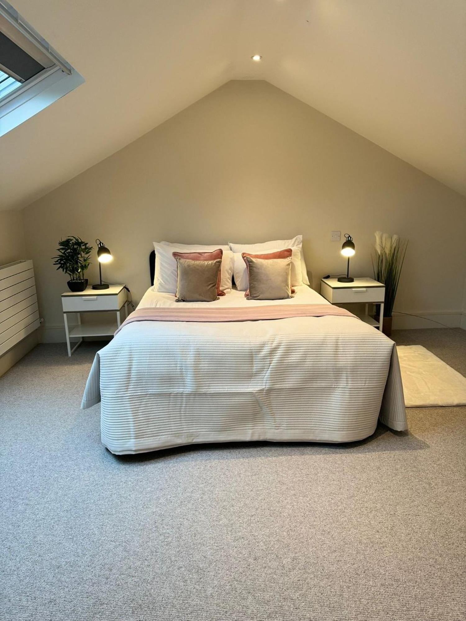 Apartamento Osbourne House Pink 2 Bed, 2 And Half Bath Birmingam Exterior foto