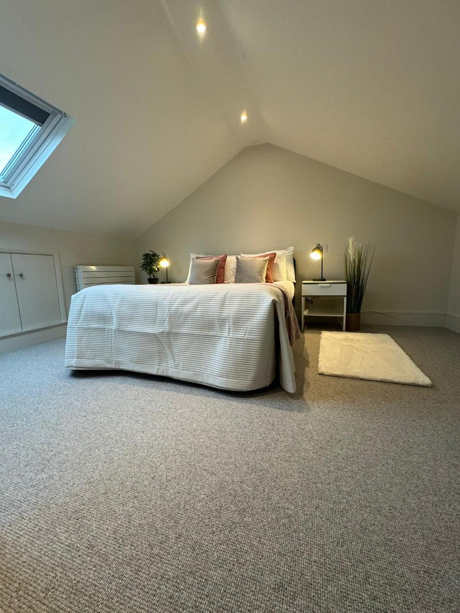Apartamento Osbourne House Pink 2 Bed, 2 And Half Bath Birmingam Exterior foto