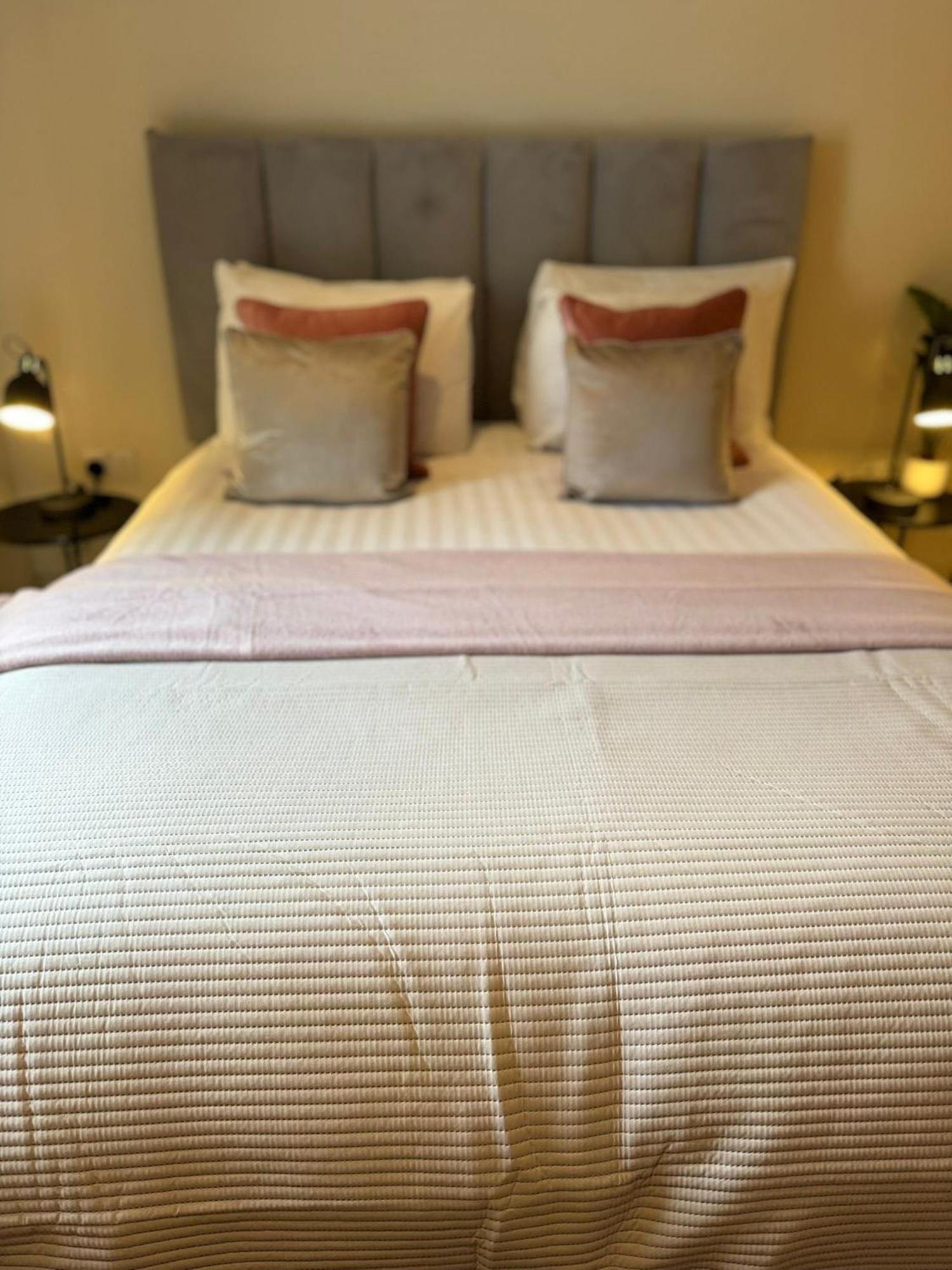 Apartamento Osbourne House Pink 2 Bed, 2 And Half Bath Birmingam Exterior foto