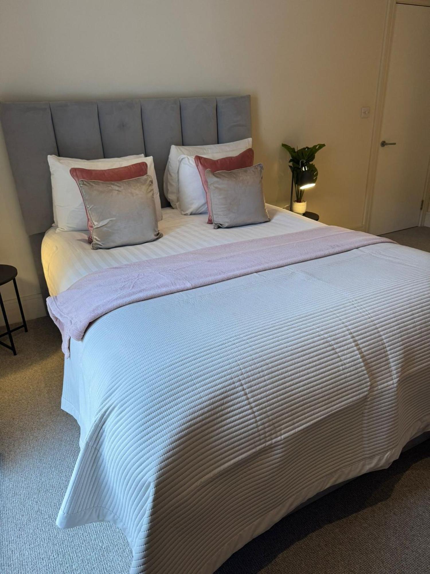 Apartamento Osbourne House Pink 2 Bed, 2 And Half Bath Birmingam Exterior foto